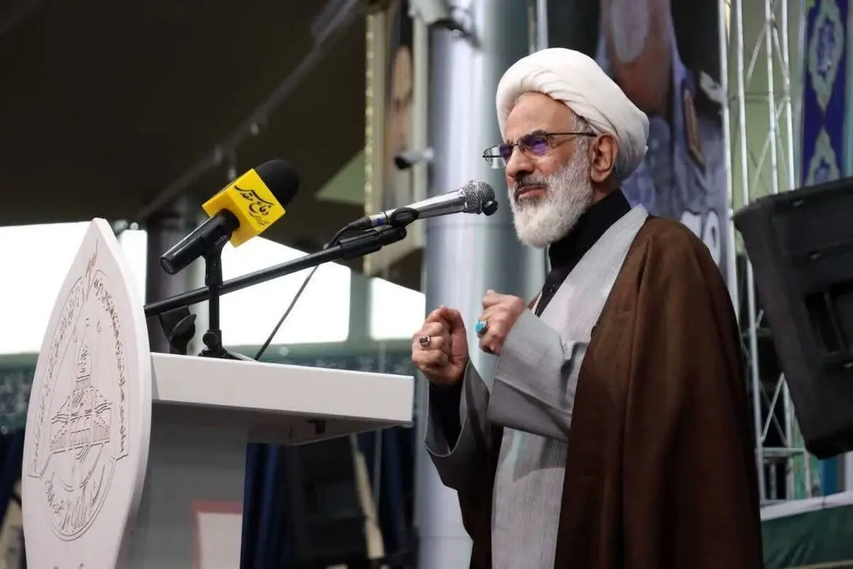  ملت ایران تا خروج آمریکا از منطقه از میدان کنار نخواهد رفت