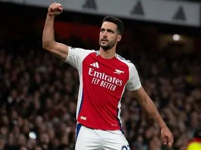 مصدومیت میکل مرینو رویای قهرمانی آرسنال را به خطر انداخت