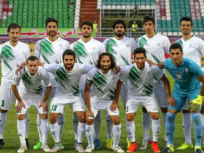 ذوب آهن برای دیدار با الاهلی عازم مسقط شد