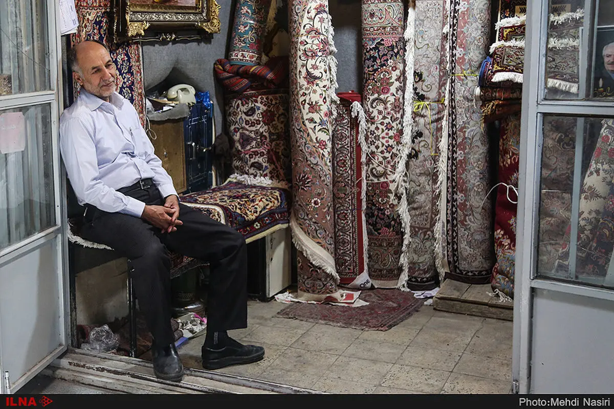 سخن از احمدی‌نژاد، هاشمی، مصدق و تحریم‌هاست/صادرات نابود شد