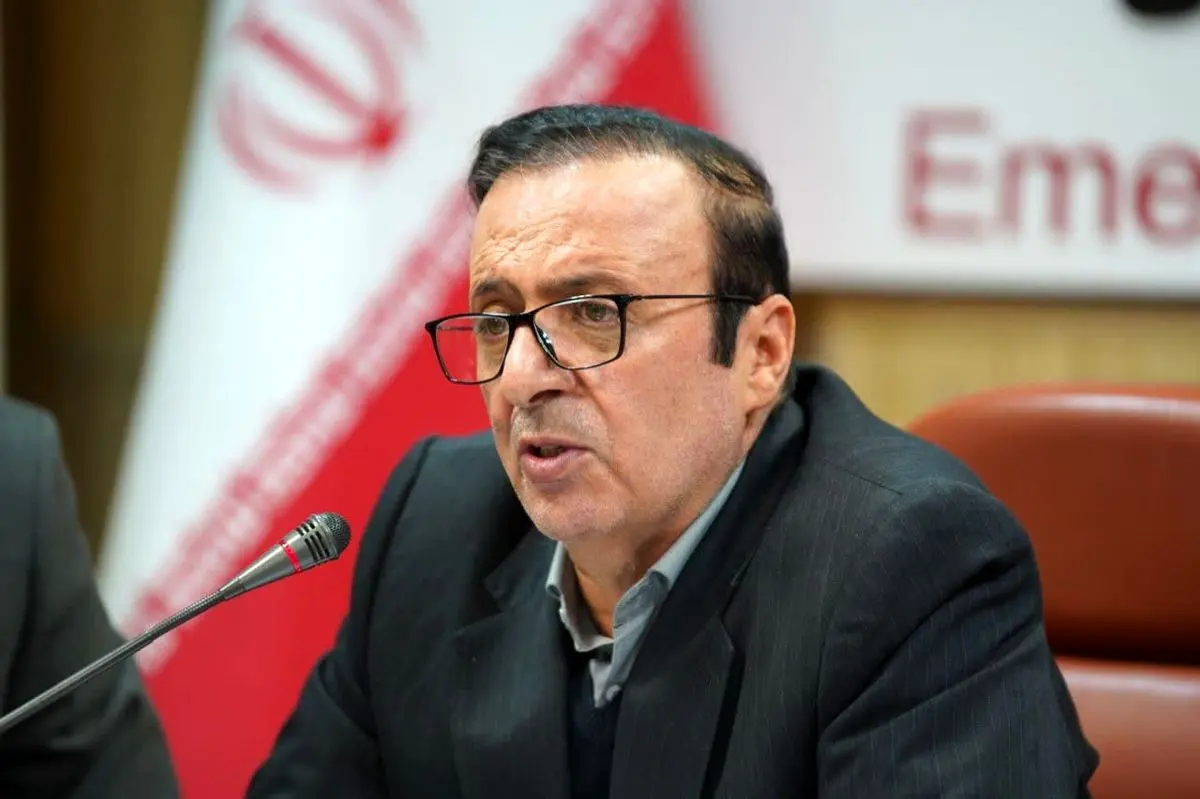 نیروهای امدادی با روحیه بالا خدمت‌رسانی می‌کنند