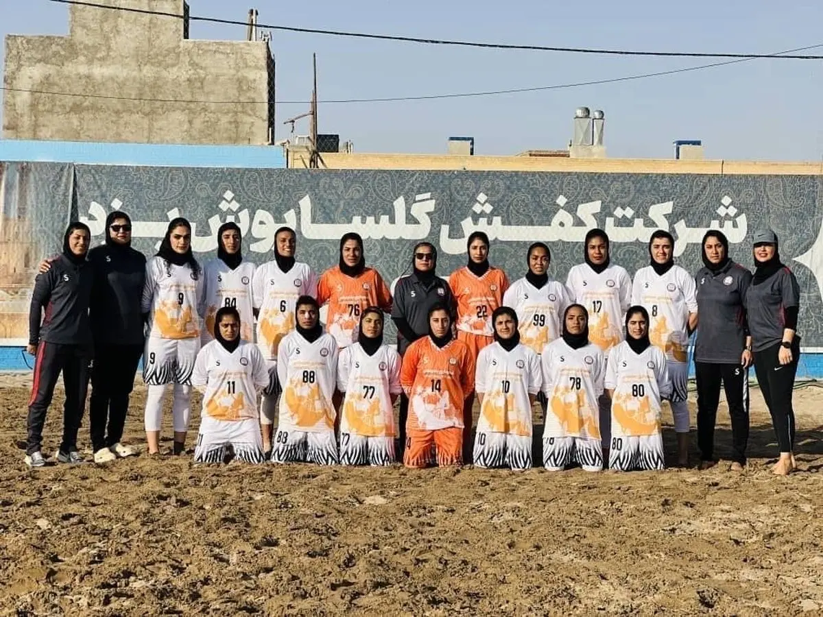شهرداری بندرعباس قهرمان لیگ برتر فوتبال ساحلی بانوان کشور شد