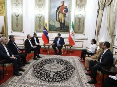 خلال استقباله امیر عبداللهیان.. مادورو یؤکد ضرورة متابعة برامج التعاون الثنائي بین فنزویلا وایران بشکل اسرع