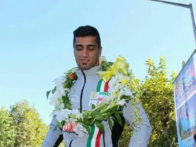 قهرمان کشتی ساحلی جهان درگذشت