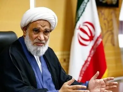 دیپلماسی در کنار میدان و با پشتوانه اتحاد ملی، پیروزی‌های درخشانی خواهد داشت