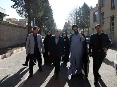 بازدید استاندار قزوین از اداره‌کل اوقاف و امور خیریه