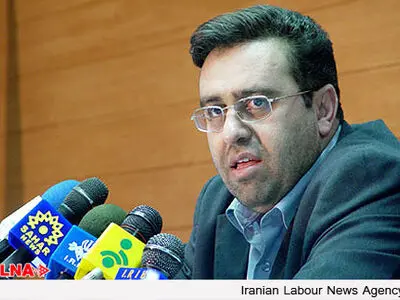 مسئولان انتظامی و کشوری پاسخگوی اتفاقات شیراز باشند