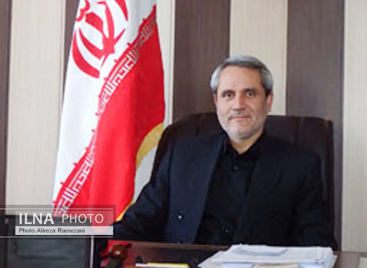 دو نماد قرآنی در شهرداری منطقه 7 کرمانشاه رونمایی شد
