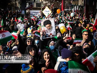 راهپیمایی ۲۲ بهمن در استان مرکزی 