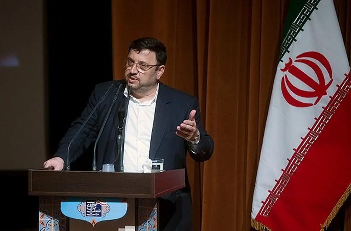 جمعیت شهرنشین بطور متوسط سه ساعت درگیر فضای مجازی هستند/ ۹۵ درصد مردم از گوگل استفاده می‌کنند