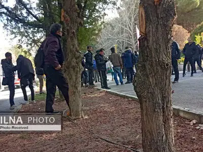 کارگران معدن «طزره» برای ادامه اعتراض به شاهرود رفتند 