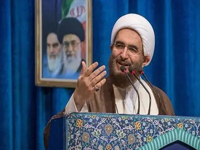 خطيب جمعة طهران: مسیرة الاربعین معجزة سماویة ودلیل على نصر الله