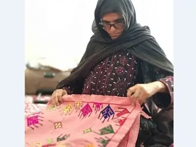 سوزن‌دوز مشهور بلوچ درگذشت