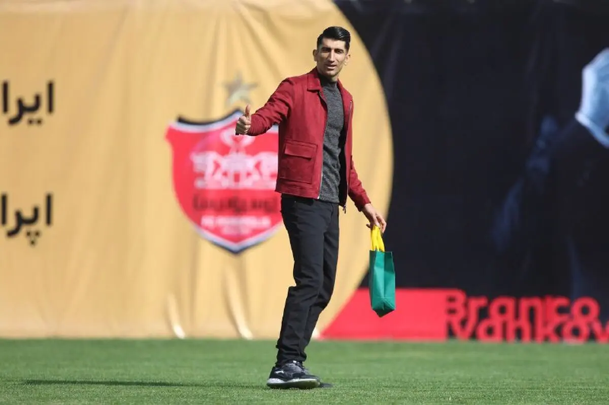 بیرانوند وارد ساختمان باشگاه پرسپولیس شد