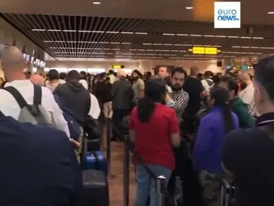 تعطیلی سفرهای کریسمس به دلیل اعتصابات کارکنان فرودگاه‌های اروپا/ شلوغ‌ترین زمان برای احقاق حق!
