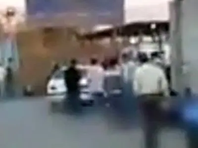 اعتراض کارگران پیمانکاری پالایشگاه نفت بندرعباس/ در این شرایط اقتصادی، حقوق کارگران را به موقع پرداخت کنید