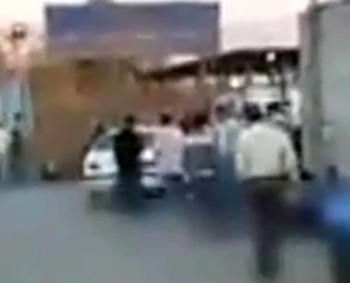 اعتراض کارگران پیمانکاری پالایشگاه نفت بندرعباس/ در این شرایط اقتصادی، حقوق کارگران را به موقع پرداخت کنید