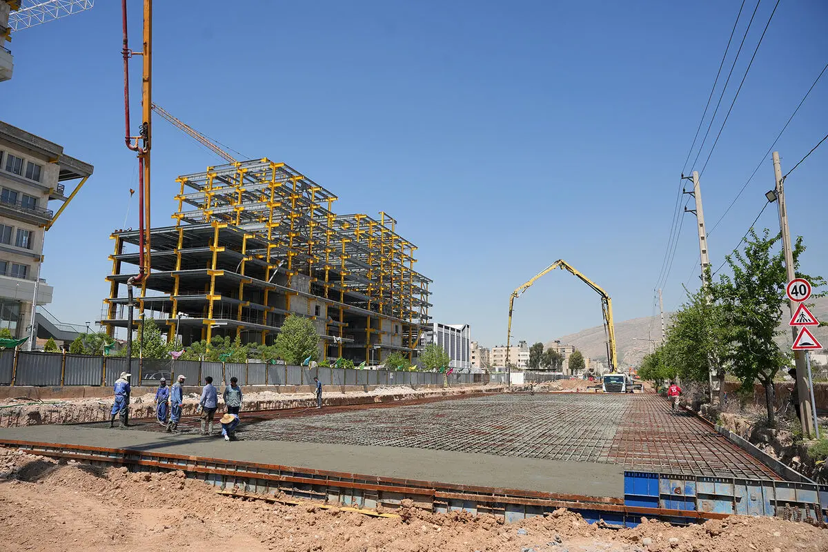  انجام سومین مرحله از بتن‌ریزی دال زیرگذر شهید پیشرو