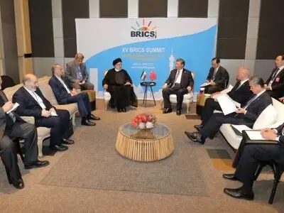 رئیسي: انضمام ایران لمجموعة بریکس سیؤدی لتقویة معارضة الاحادیة الامیرکیة
