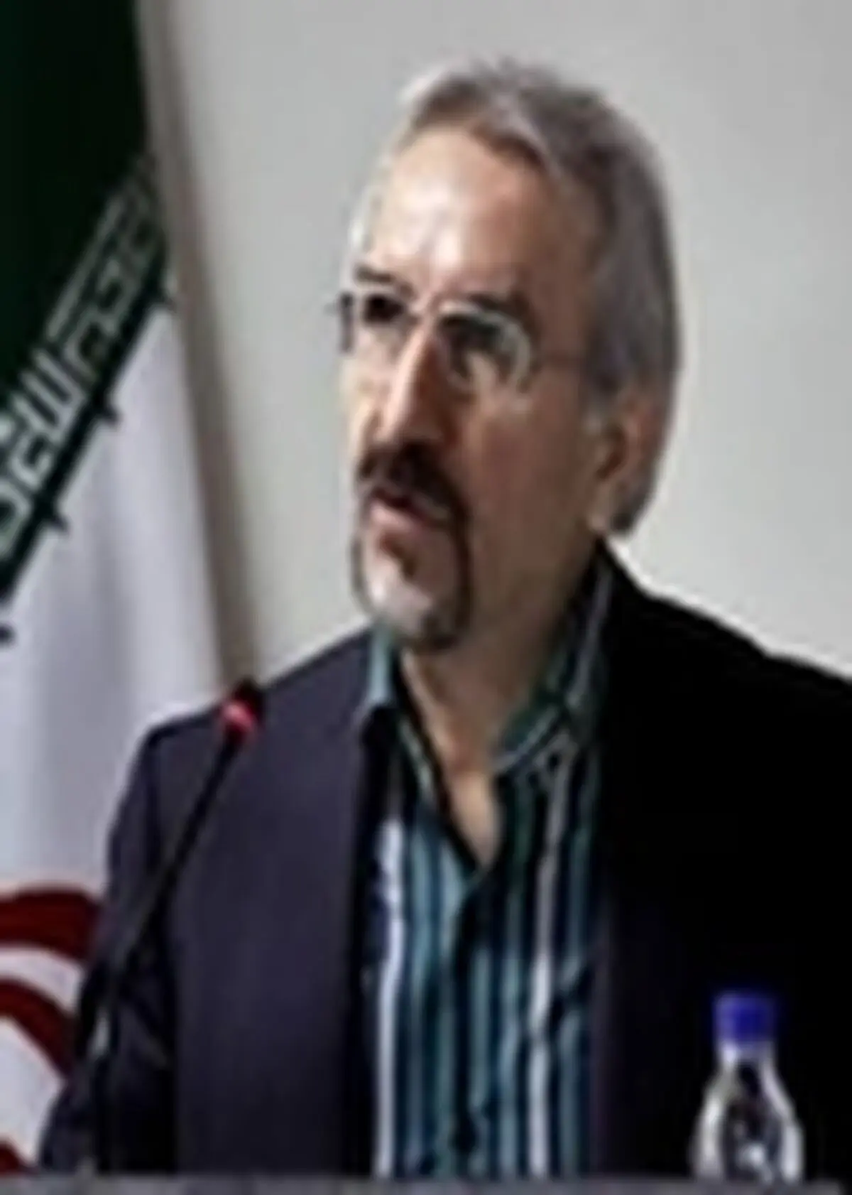 اتخاذ سیاست‌های دوگانه، موجب اخلال در تولید و صادرات کشور شده است