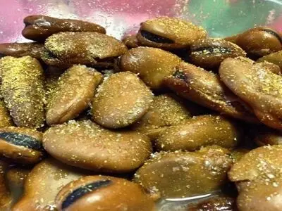 فواید و مضرات مصرف باقالا
