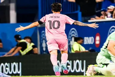 افشاگری از دلیل حضور غیرمنتظره لیونل مسی در نیوکمپ