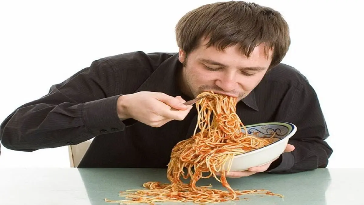 باعجله غذا خوردن باعث چه بیماری‌هایی می‌شود؟ 