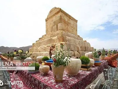 تحویل سال نو در اماکن تاریخی برگزار نمی‌شود/ فقط تخت جمشید و حافظیه میزبان تحویل سال نو خواهند بود