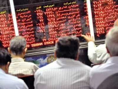 غیرحرفه‌ای ها بازار بی رونق بورس را به هم می ریزند