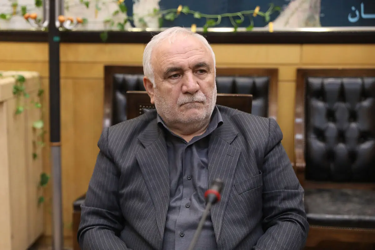 حقوق کارکنان و بازنشستگان نسبت به تورم اصلاح شود