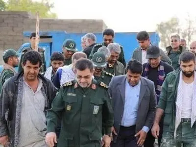 فرمانده نیروی دریایی سپاه از مناطق زلزله‌زده هرمزگان بازدید کرد