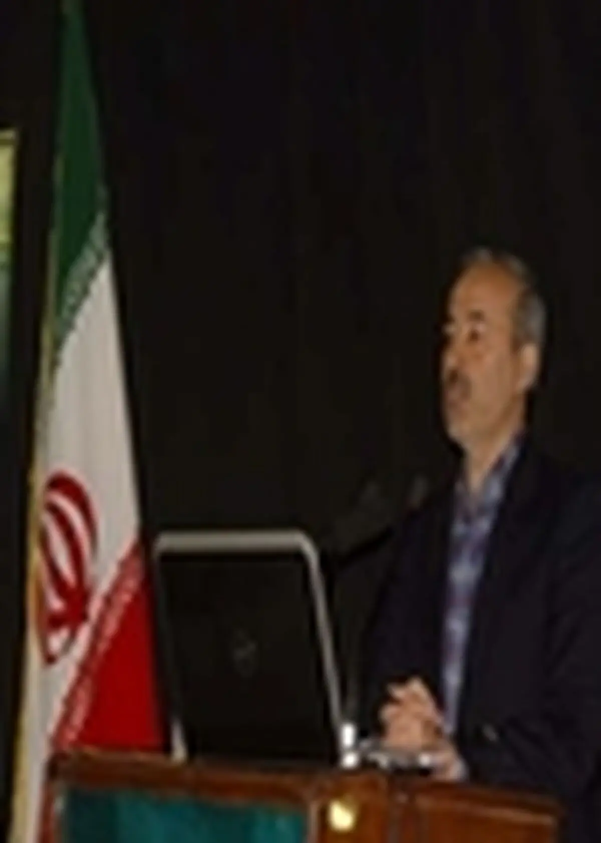 ۵۰ درصد خاک‌های کشاورزی در پی خشکسالی‌های اخیر از بین رفته است