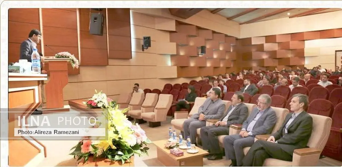 بی اعتمادی به نظام پولی ایران در دنیا در حال فروپاشی است