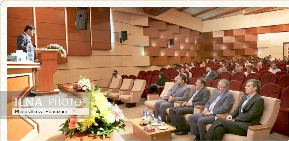 بی اعتمادی به نظام پولی ایران در دنیا در حال فروپاشی است