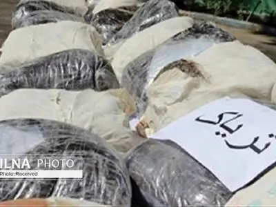 کشف ۲۷۰ کیلو شیشه و تریاک در یزد