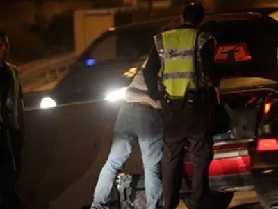 تیراندازی به اتوبوس حامل صهیونیست‌ها در الخلیل