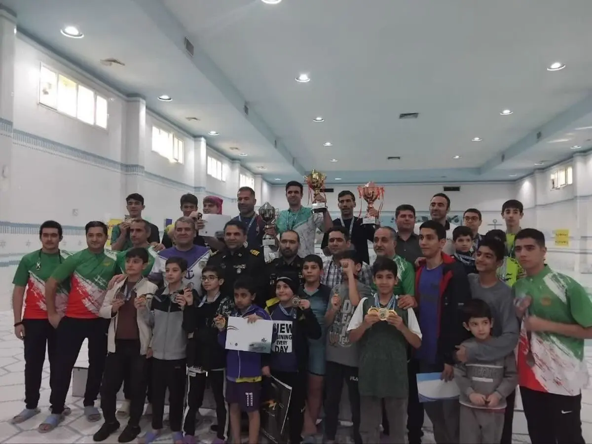 قهرمانی تیم شنای نیروی دریایی ارتش در مسابقات فرزندان کارکنان نیروهای مسلح