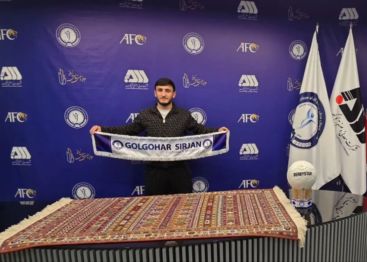 آمادونی کمالوف به گلگهر سیرجان پیوست.

