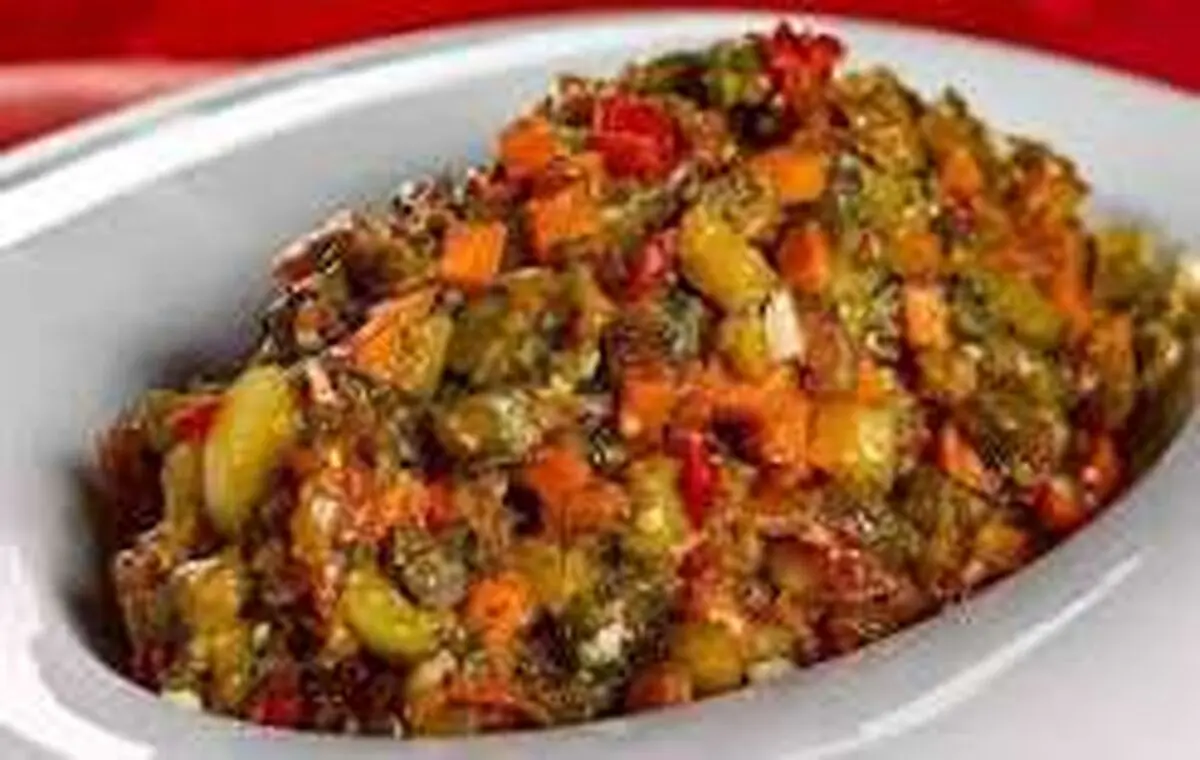 طرز تهیه ترشی بندری با رنگ و طعم بی‌نظیر+ فیلم