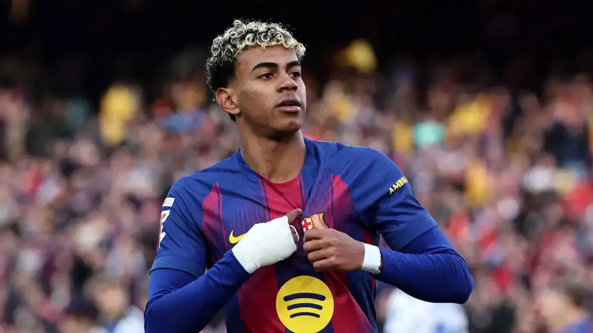 یامال مقایسه با رونالدو را رد کرد: می‌خواهم مسیر خودم را بسازم