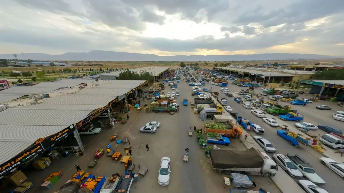 تداوم تأمین میوه و تره‌بار در شیراز/ فعالیت میادین و بازارچه‌های شهرداری در شرایط جنگی بدون وقفه ادامه دارد