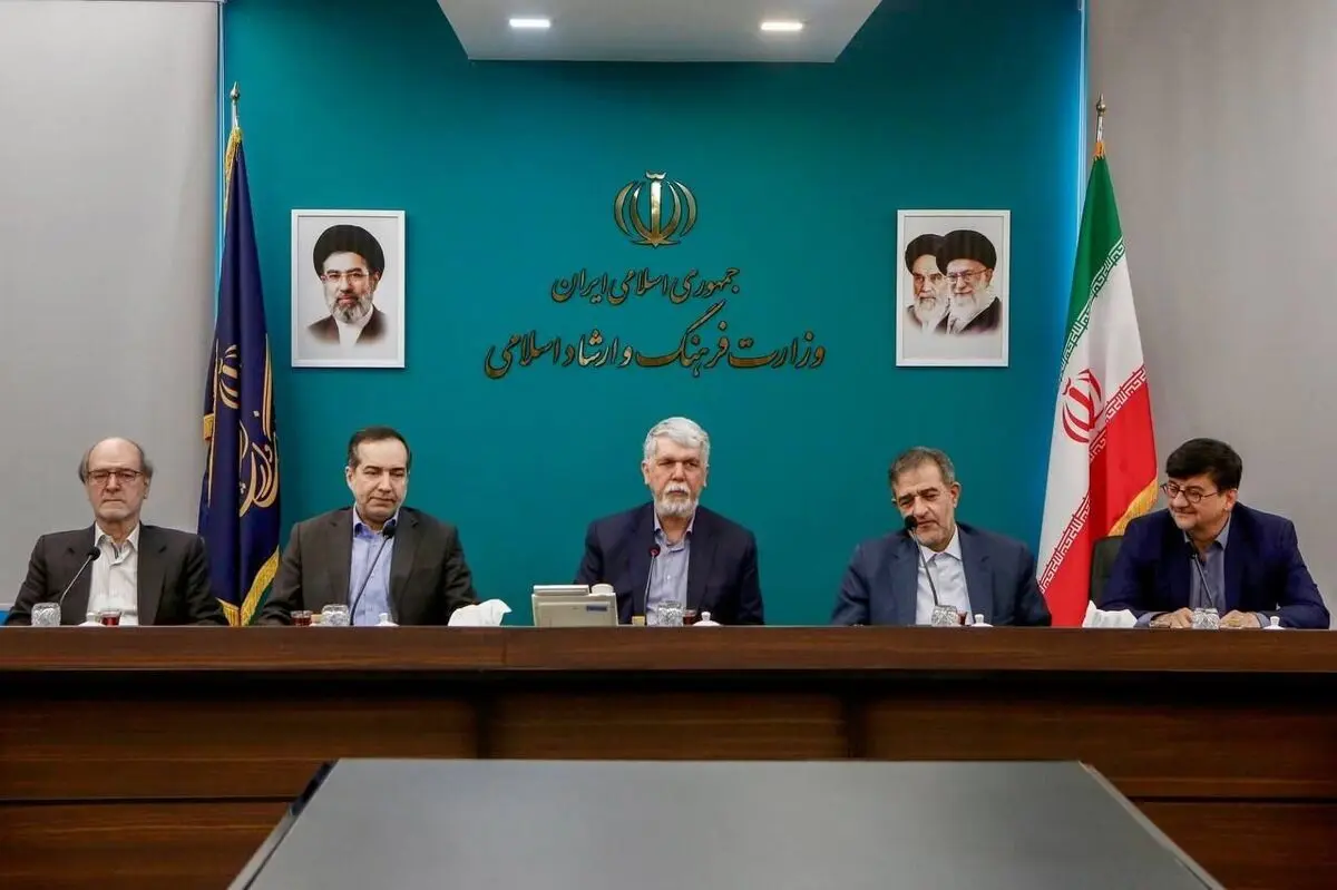 بررسی مناسبات وزارت فرهنگ با جهاد دانشگاهی در راستای افزایش تعاملات
