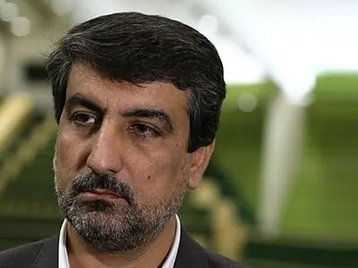 تعامل وزارت‌ورزش با مجلس ضعیف است/ نمایندگان مجبور به استفاده از اهرم‌فشار هستند