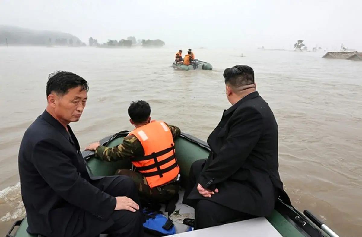 Leader Holds People in High Esteem