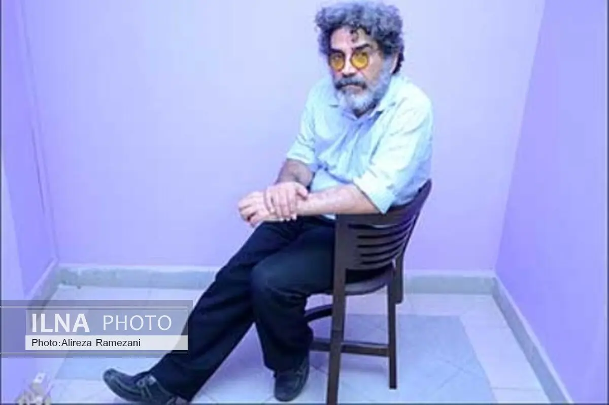 میکائیل شهرستانی از هنرمندان تئاتر گلایه دارد