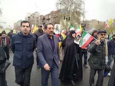 دشمن بداند ما هرگز صحنه را ترک نخواهیم کرد 