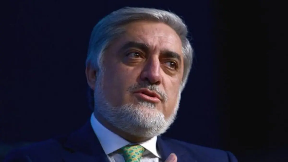 عبداالله خروج اشرف غنی از افغانستان را تأیید کرد