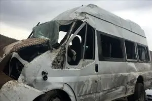 واژگونی مینی‌بوس حامل کارگران در جنوب ترکیه/ پنج کارگر کشته شدند