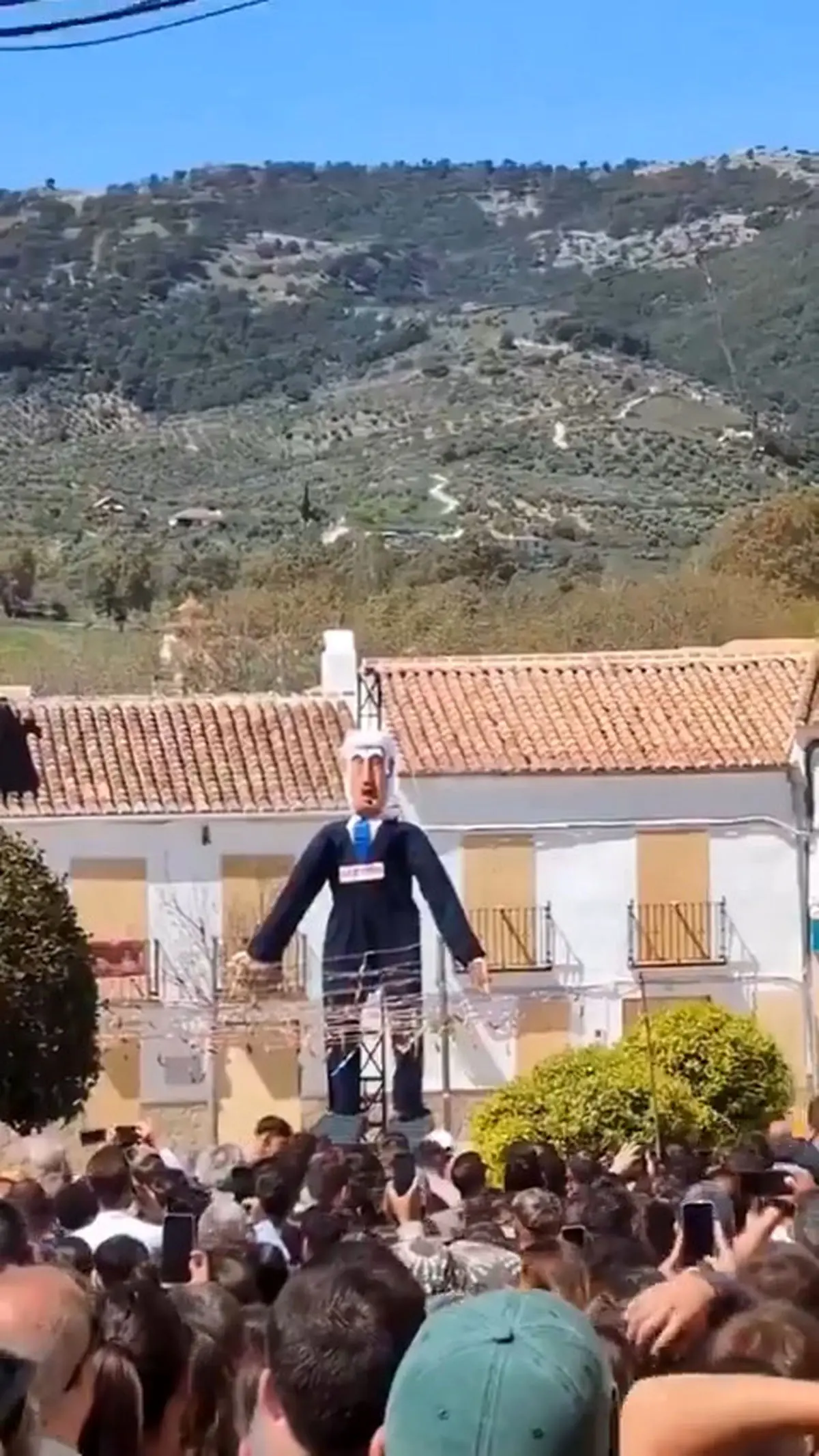 آتش زدن آدمک نتانیاهو در اسپانیا + فیلم