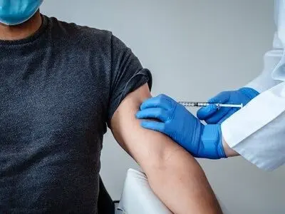 آغاز مرحله دوم واکسیناسیون بیماران سرطانی استان مرکزی علیه کرونا